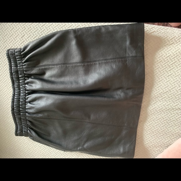 NWOT! Coach leather tie up skirt🎁 - Picture 9 of 14